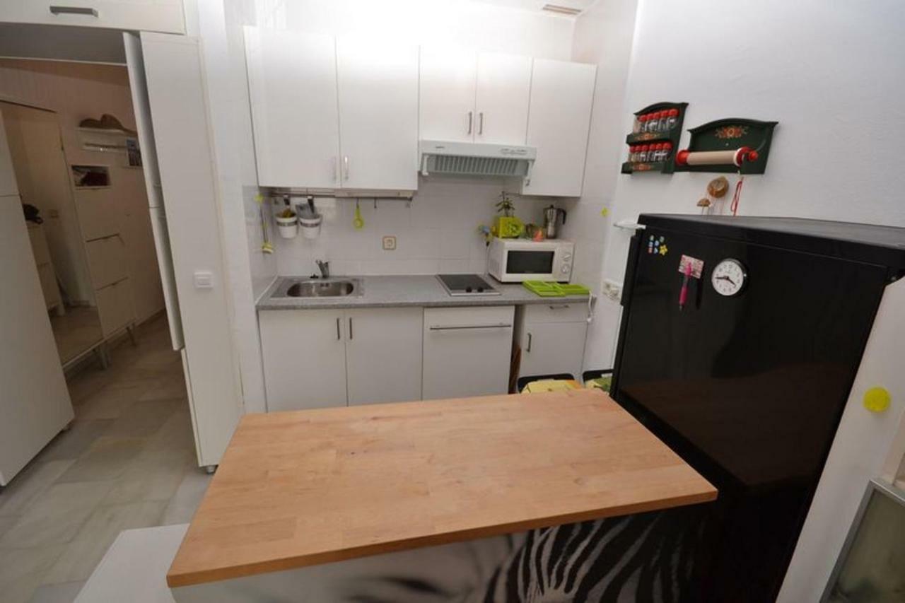 Flamenquito Apartment มานิลบา ภายนอก รูปภาพ